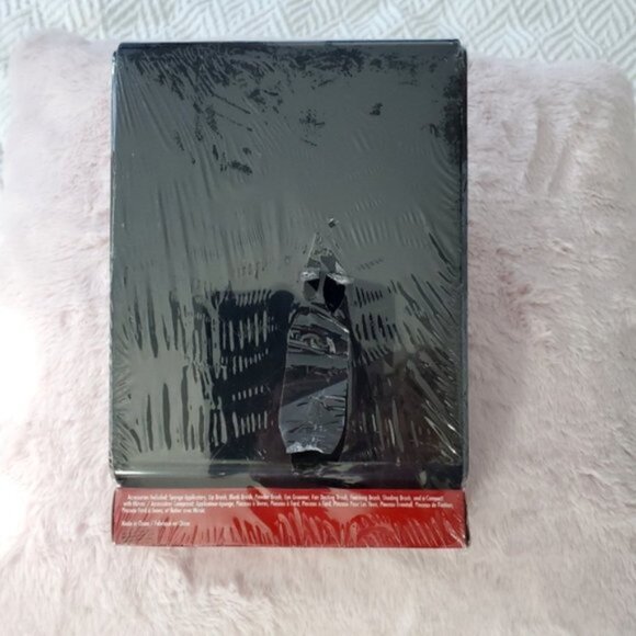 "The Color Workshop" 8 Professional Makeup Brushes + Mirror and Case- New - Picture 2 of 8